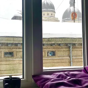  Апартаменты Romantic - центр львова , с видом на Украина